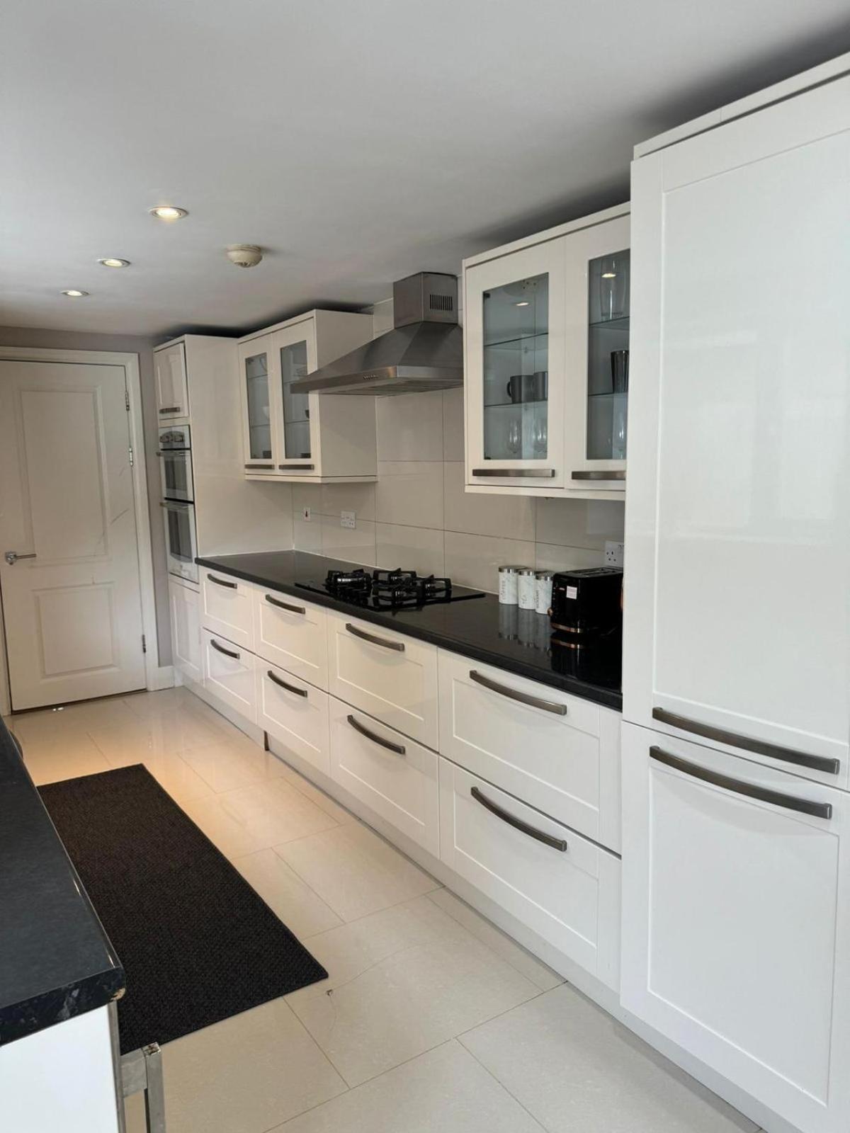 Brentford Guest Rooms Exterior foto
